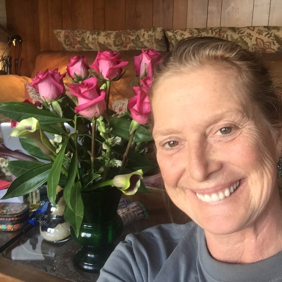 Meet your Posher, Kim - Picture 4 of 5